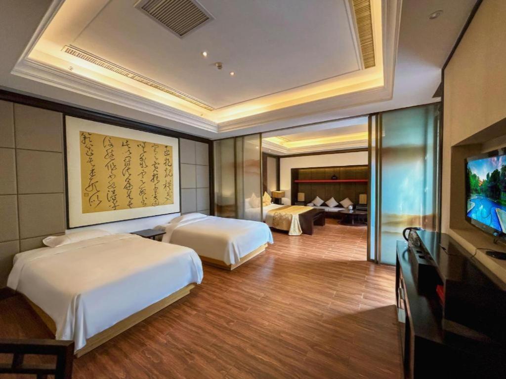 Eadry Royal Garden Hotel Haikou Хайкоу Экстерьер фото